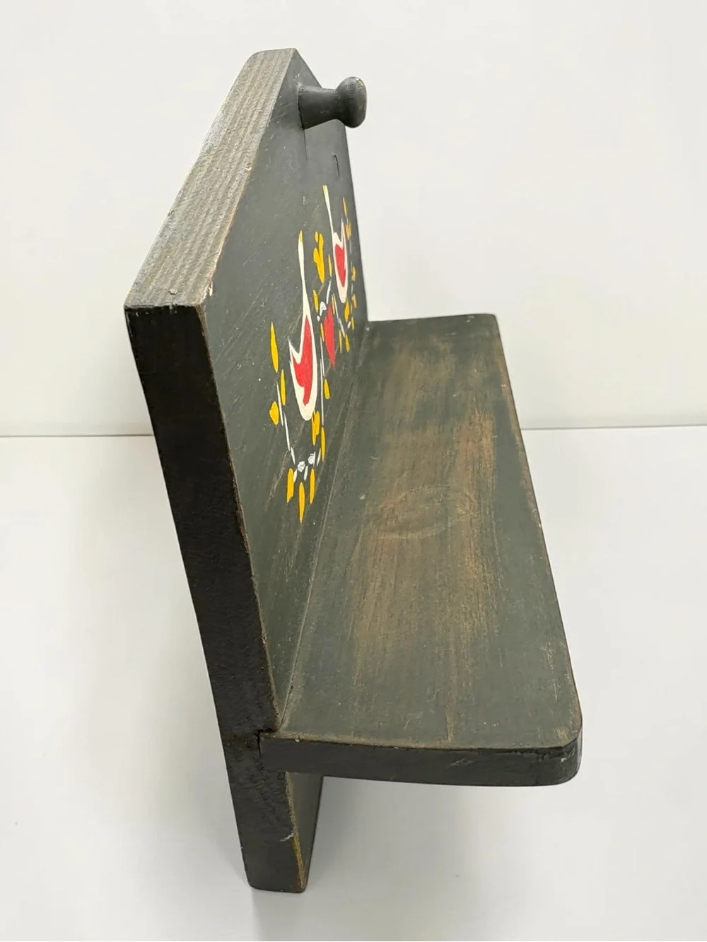 Vintage 80s Wooden Shelf w/ Pegs & Hand Painted Geese & Hearts Rack Trinket EUC